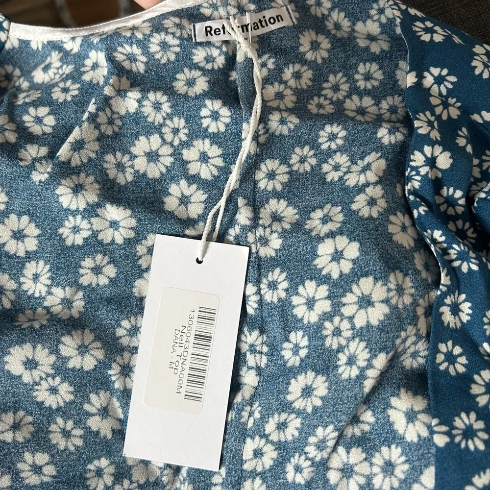 Nell Top in Dana Print - Picture 9 of 11